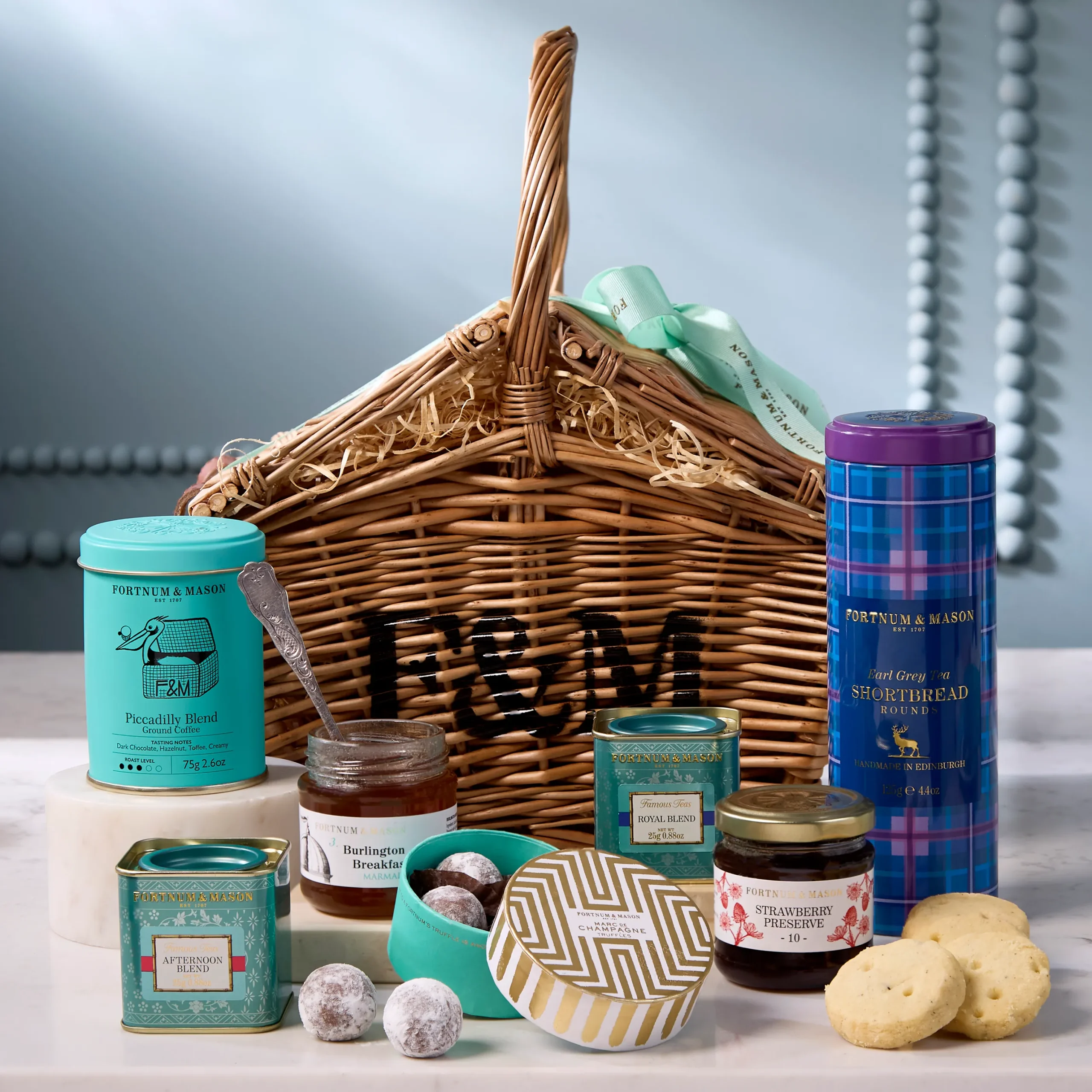 5161891_ayr25_peak_the_taste_of_fortnums_hamper_mob_sq_a-scaled.webp